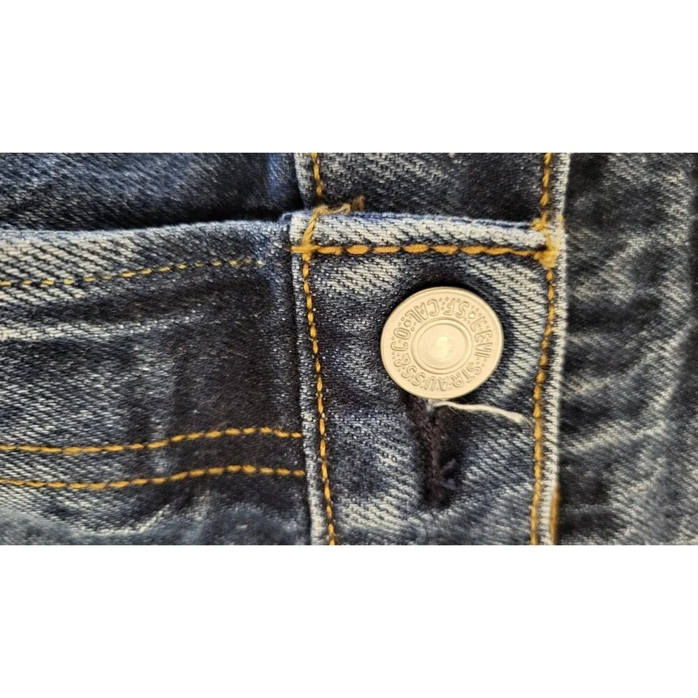 Levi’s 501 Premium Men’s Jeans W34 L32 Dark Wash Straight Leg Button Fly